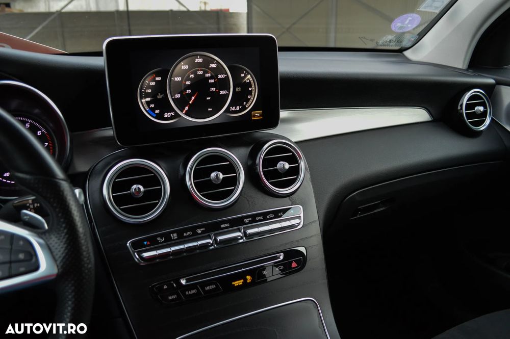 Mercedes-Benz GLC Coupe 250 4Matic 9G-TRONIC Exclusive - 26