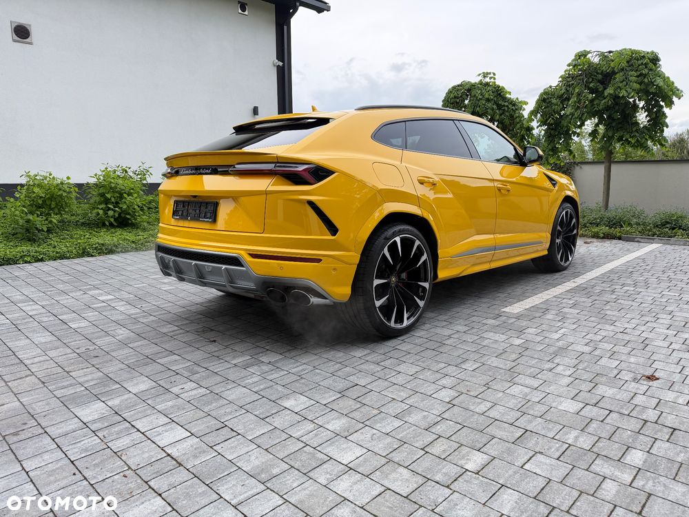 Lamborghini Urus - 9