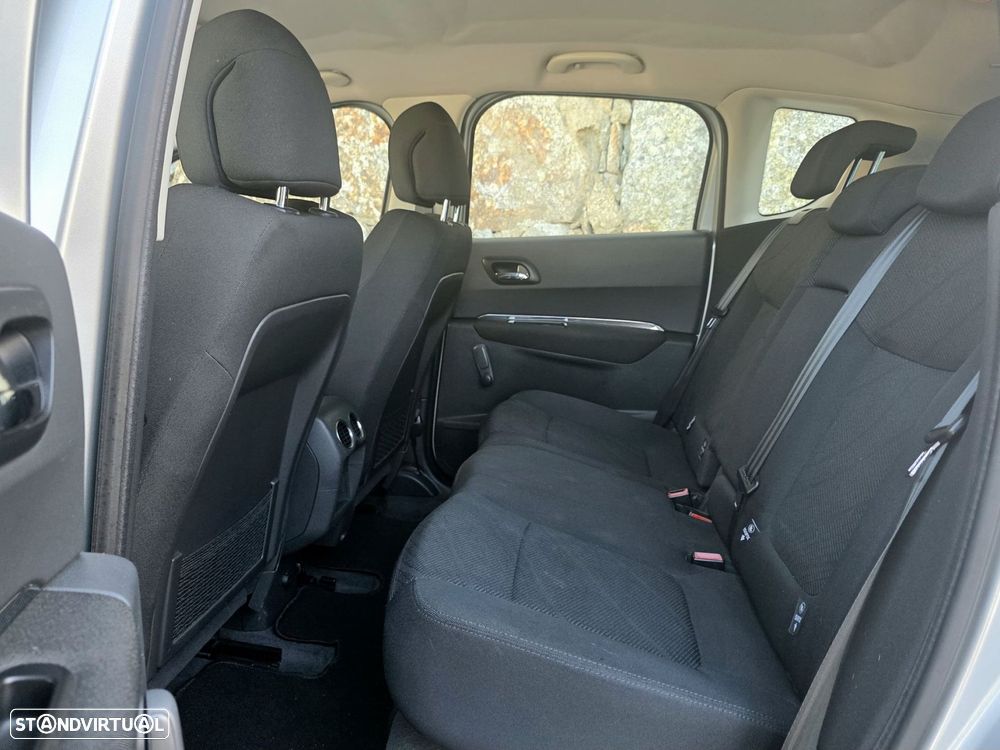 Peugeot 3008 1.6 HDi Premium JLL17 - 22