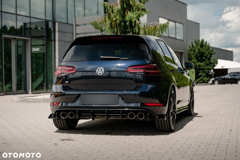 Volkswagen Golf - 5