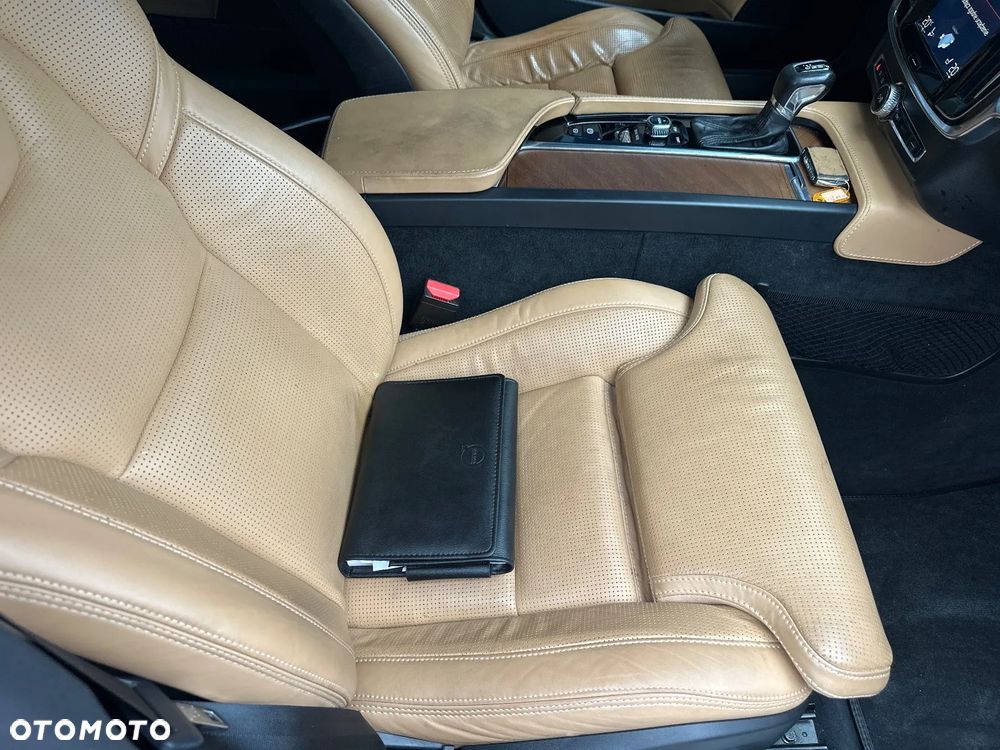 Volvo S90 - 19