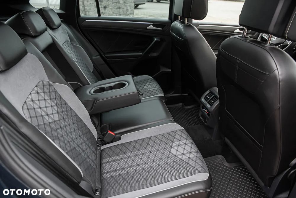 Volkswagen Tiguan 2.0 TSI 4Mot R-Line DSG - 33