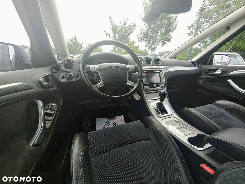 Ford S-Max 2.3 Titanium - 34