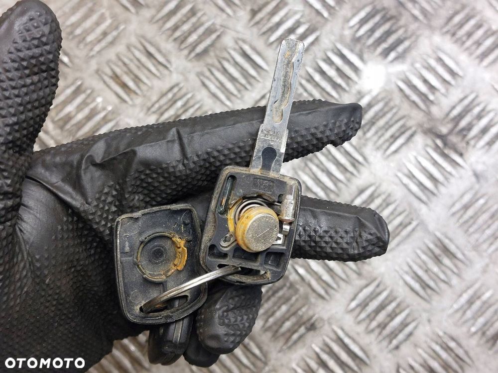 ZESTAW STARTOWY SKODA OCTAVIA I 06A906019AK 1U1919033J 4B0905851C - 7