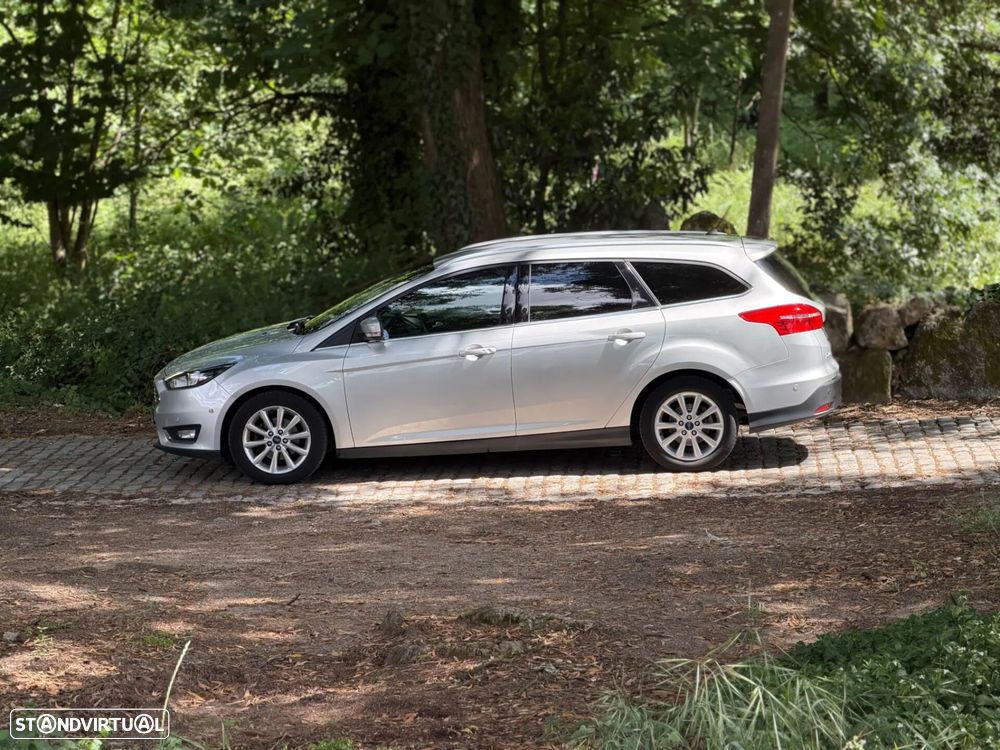 Ford Focus SW 1.0 EcoBoost S&S TITANIUM - 9