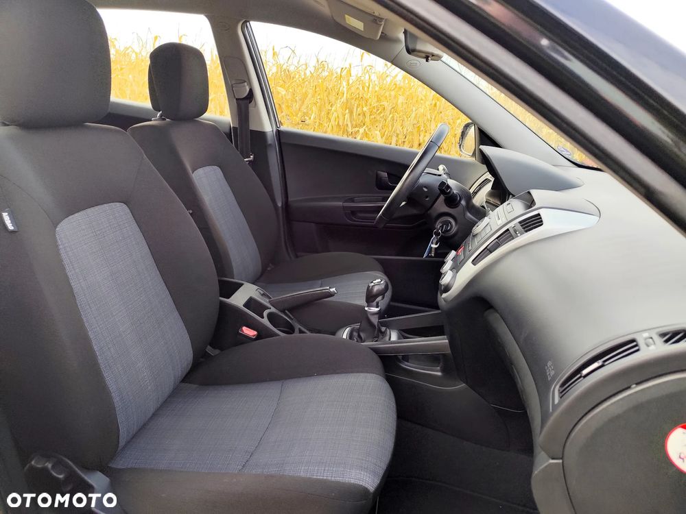 Kia Ceed 1.4 CVVT Attract - 8