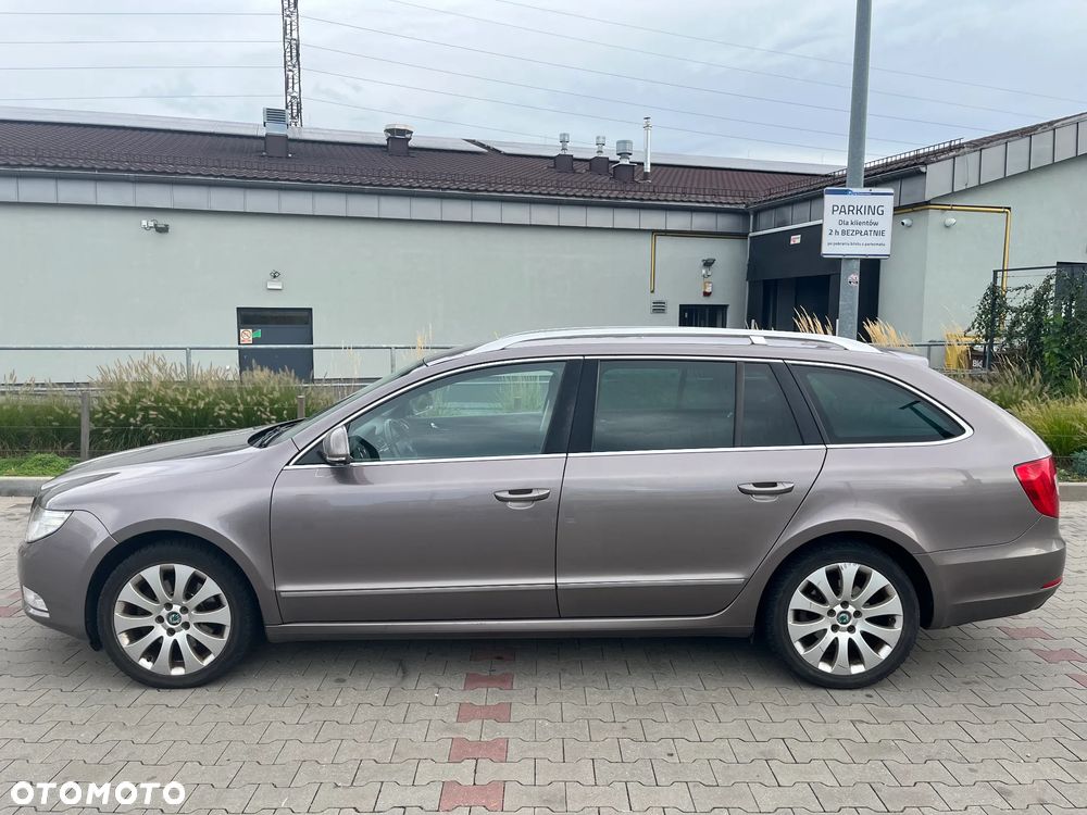 Skoda Superb 2.0 TDI Elegance - 3