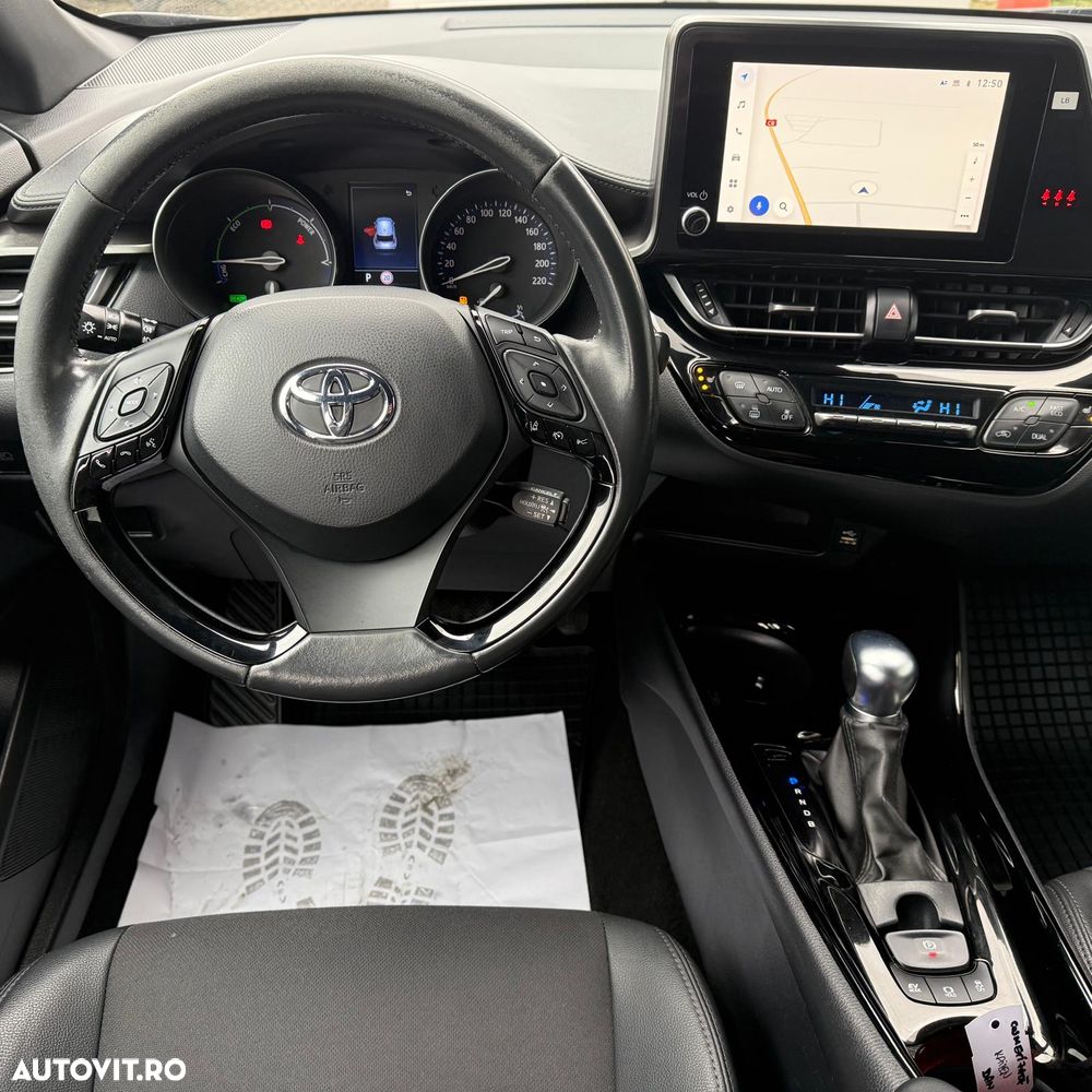 Toyota C-HR 1.8 HSD 122 CP 4x2 CVT Cult - 15
