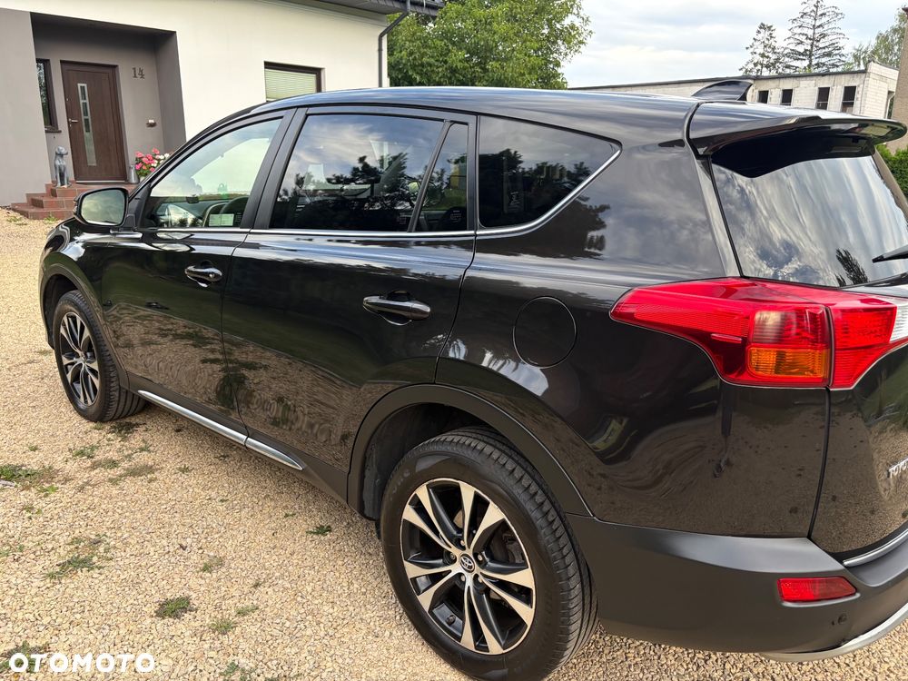 Toyota RAV4 2.2 D-4D 4x4 Automatik Comfort - 2