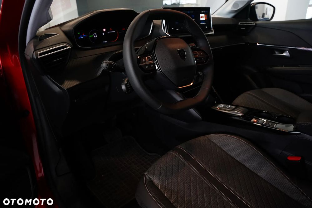 Peugeot 208 Allure - 6