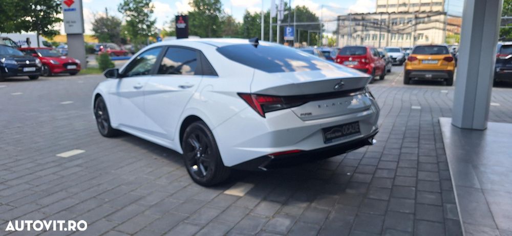 Hyundai Elantra 1.6 l 123 CP CVT Highway - 5