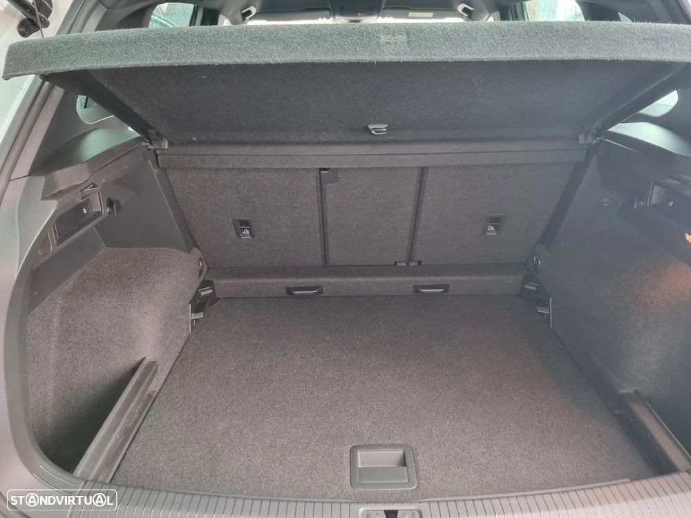 VW Tiguan 2.0 TDI R-Line DSG - 31
