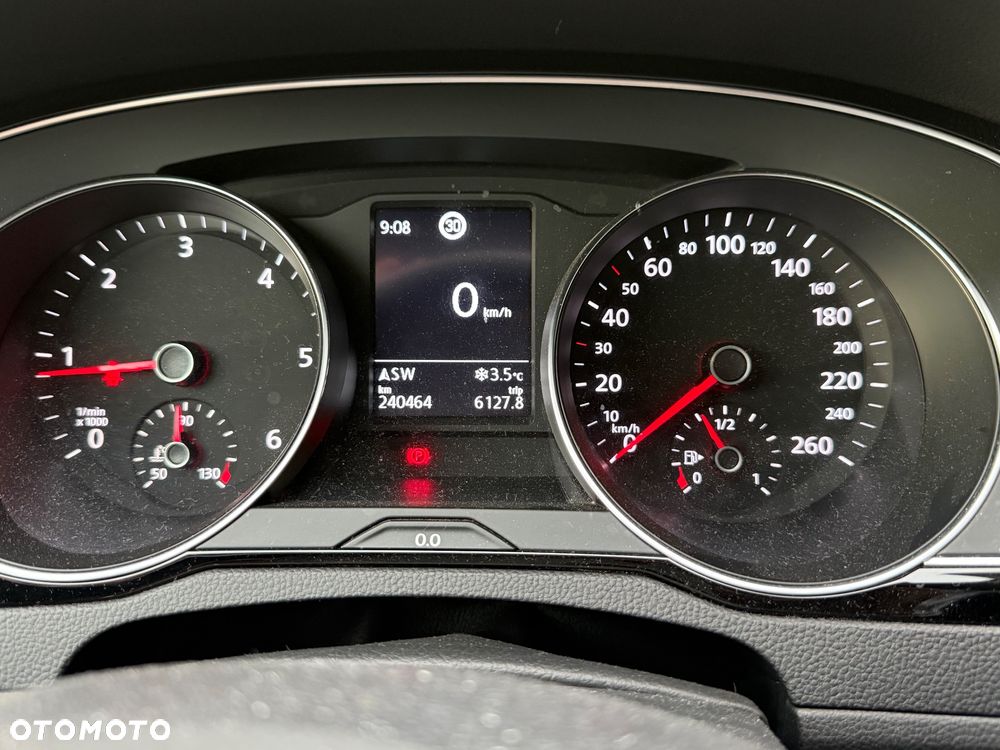 Volkswagen Passat - 6