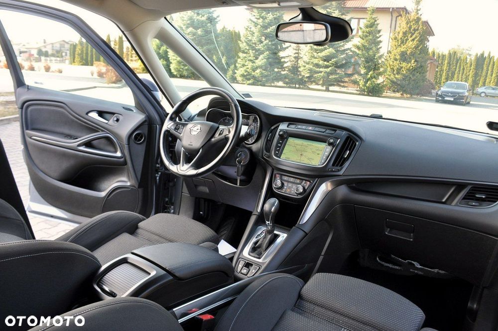 Opel Zafira - 25