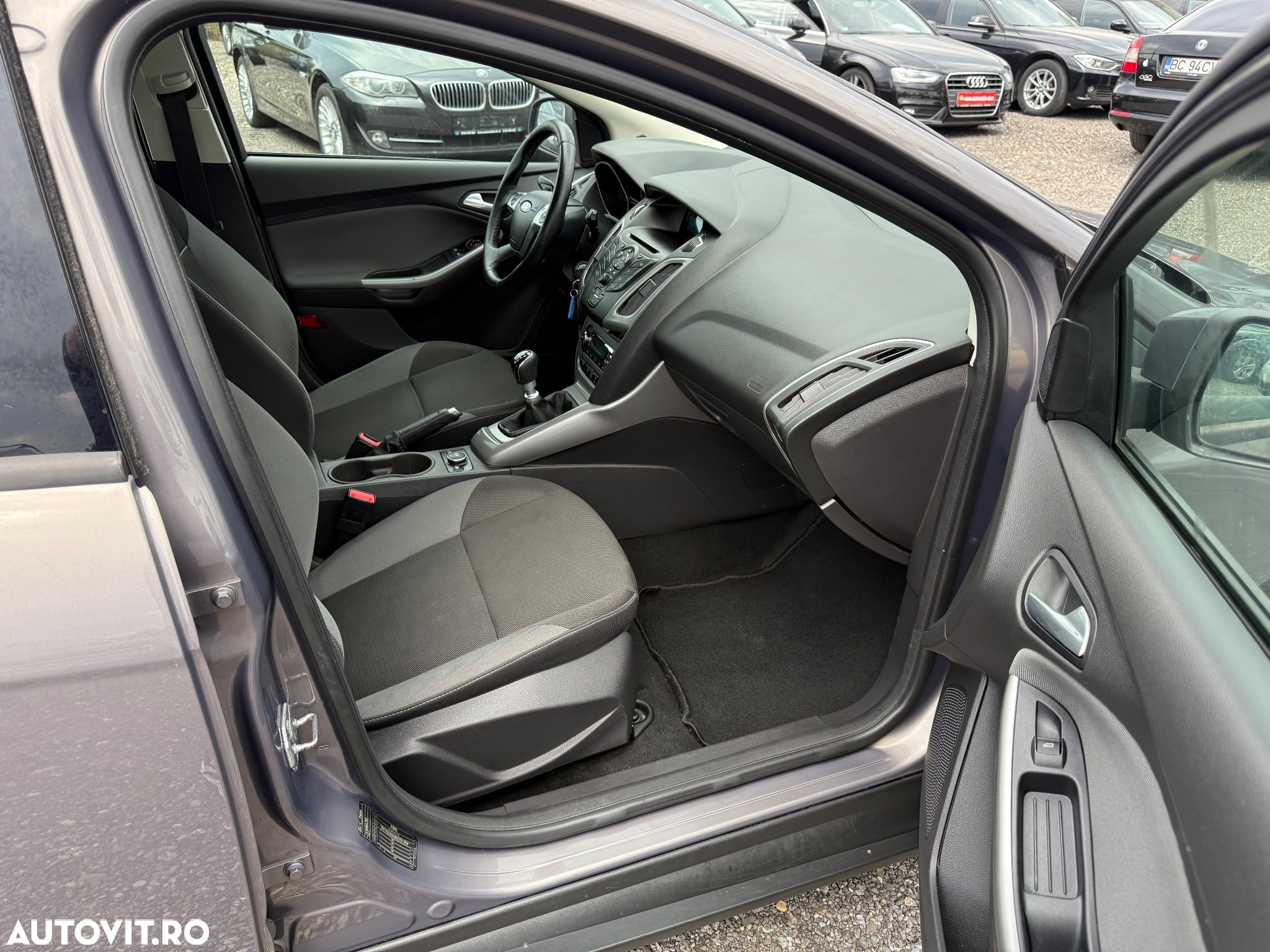 Ford Focus 1.6 TDCi DPF SYNC Edition - 9