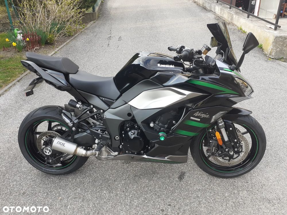 Kawasaki Ninja 1000 SX - 32
