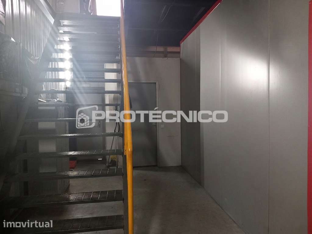 Armazém c/ 700m2 – Z. I. Taboeira - Grande imagem: 3/7