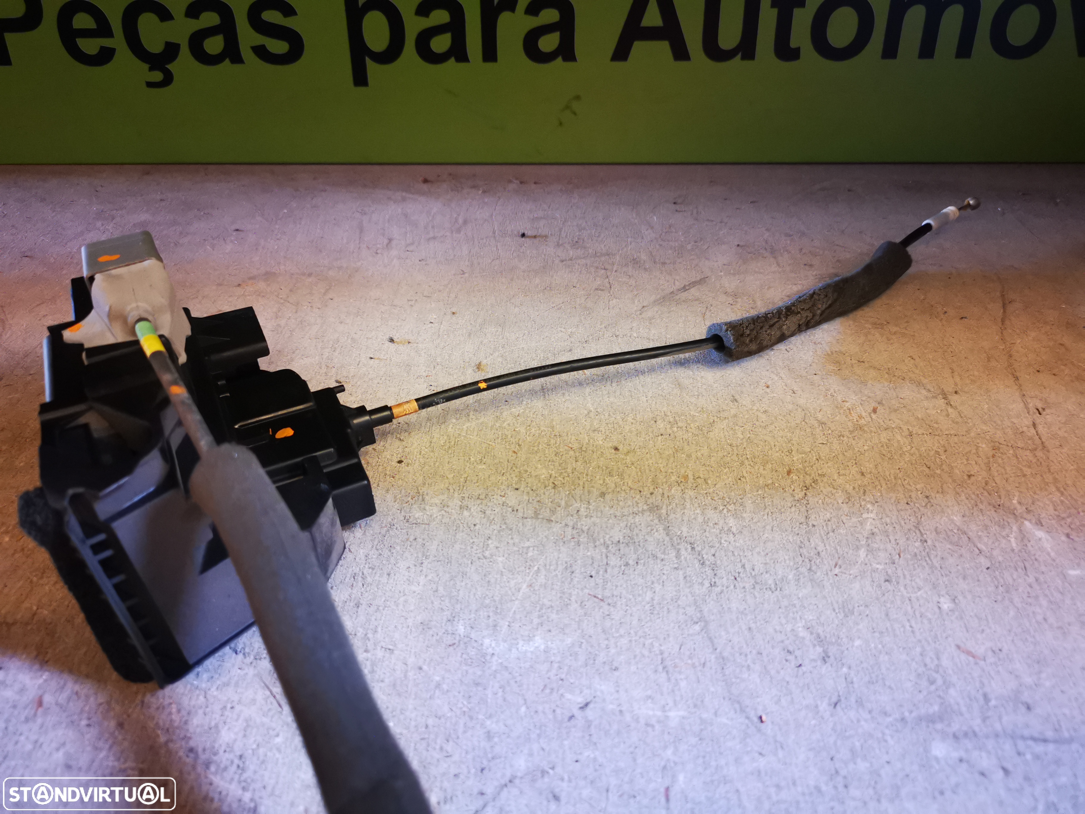 NISSAN JUKE FECHADURA PORTA TRÁS ESQUERDA - F107 - 4