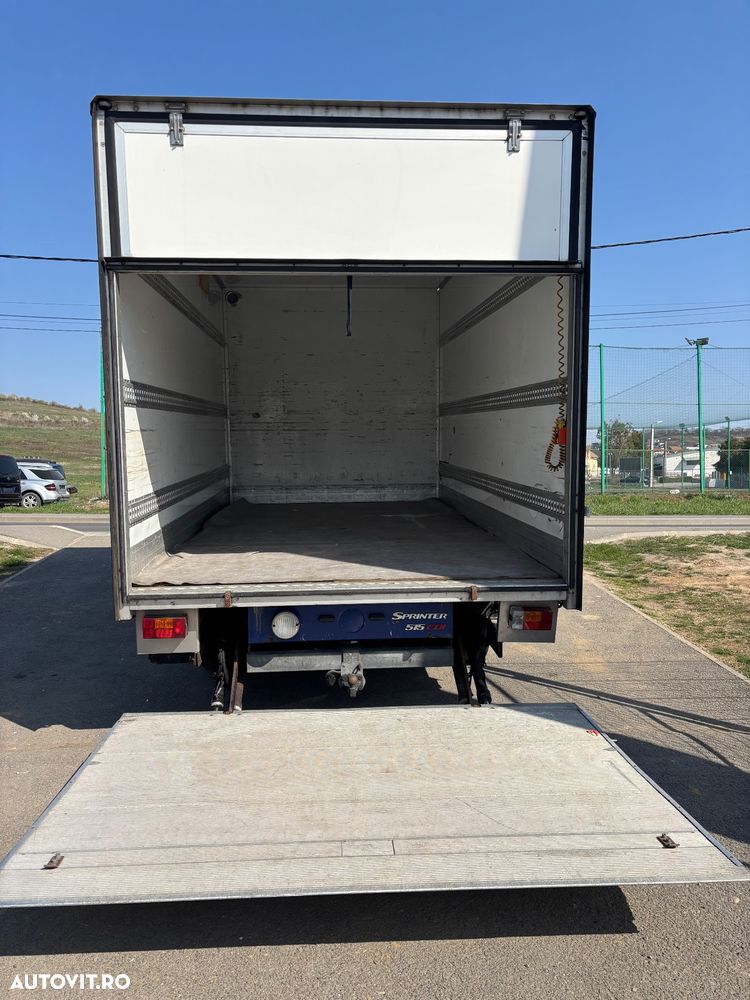 Mercedes-Benz Sprinter - 11