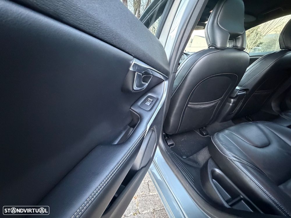 Volvo V40 D4 RDesign - 32