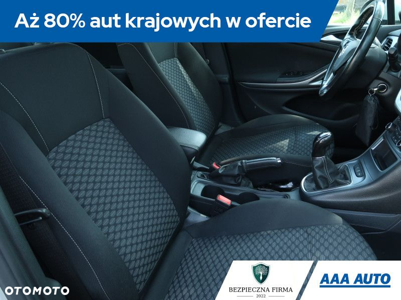 Opel Astra - 10