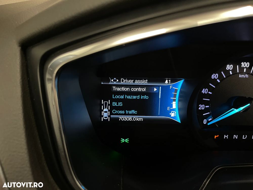 Ford Mondeo 2.0 HEV Titanium - 29