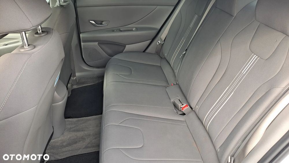 Hyundai Elantra 1.6 Comfort - 20