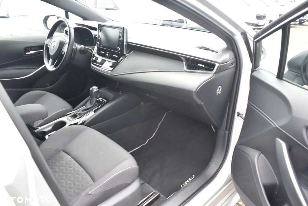 Toyota Corolla 2.0 Hybrid Comfort - 17