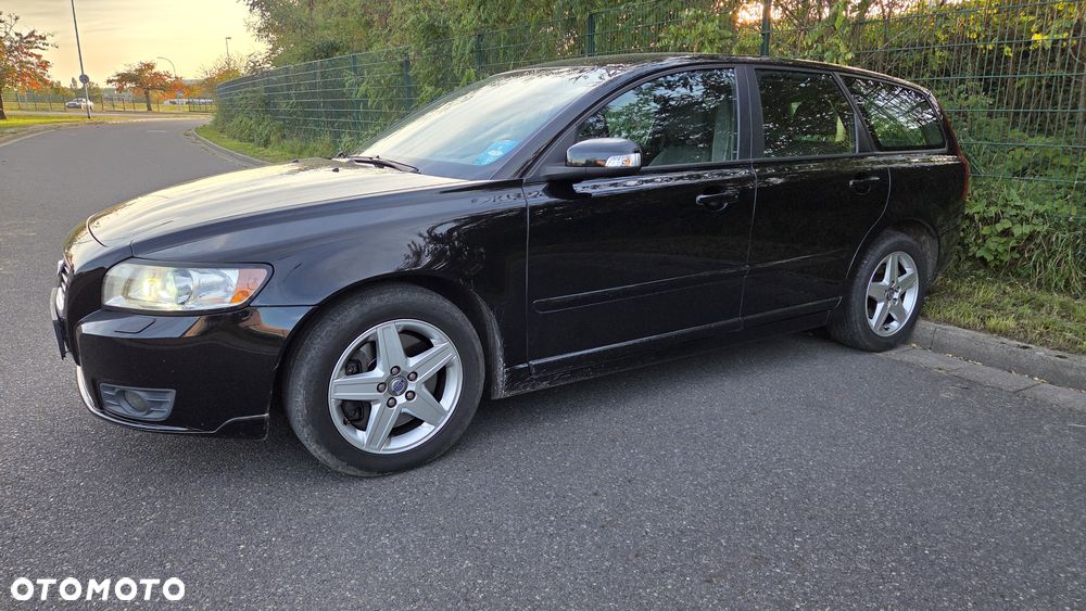 Volvo V50 - 2