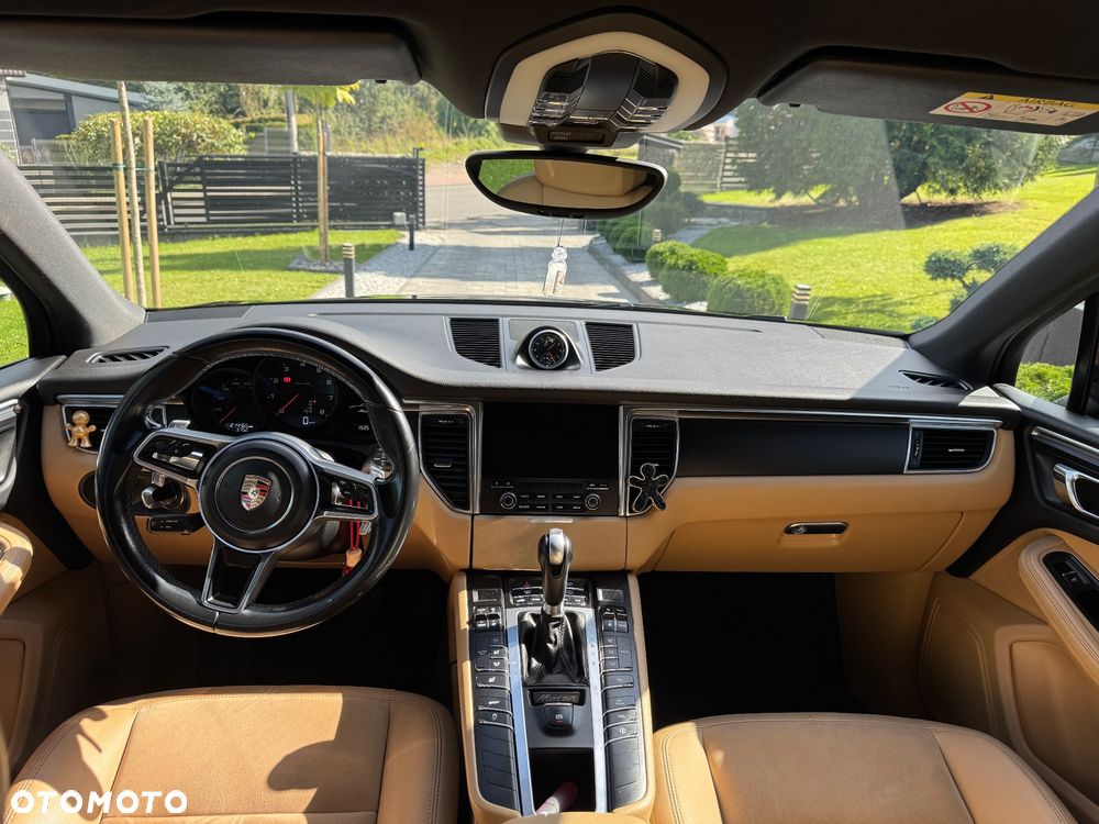 Porsche Macan Standard - 9