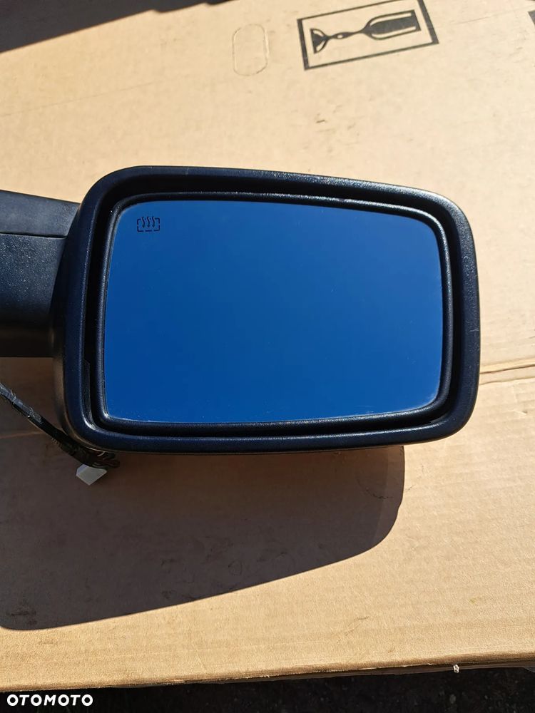 Lusterko lusterka lewe prawe Dodge RAM IV 1500 2500 68231243AB 68231242AB 10+8 10+9 PIN 18 19 Pin 2014 2015 2016 2017 - 9