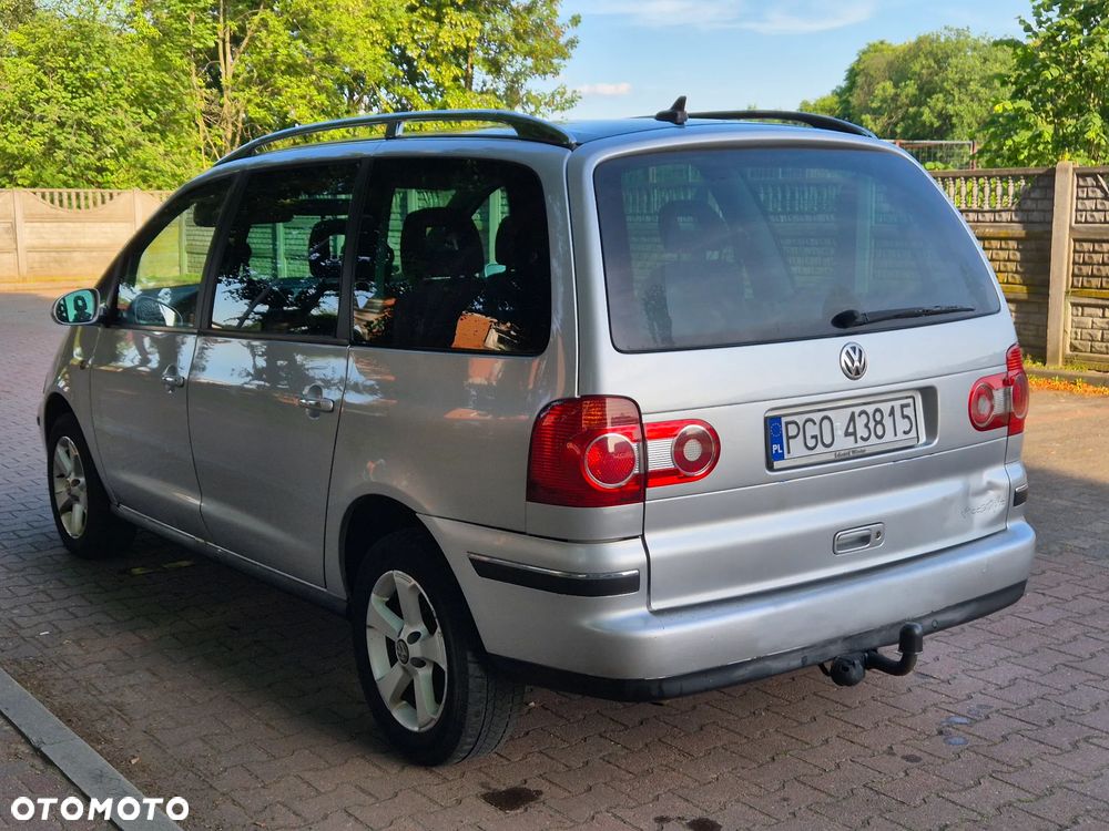 Volkswagen Sharan 1.9 TDI Automatik Freestyle - 4