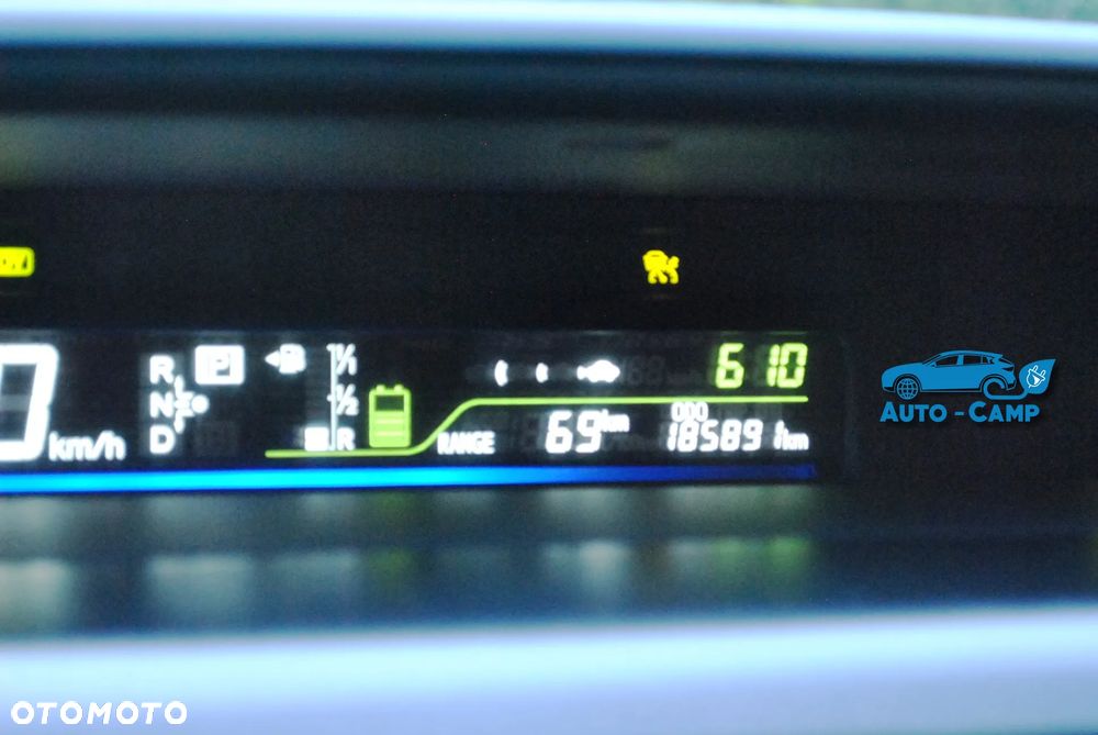 Toyota Prius+ 1.8 HSD Prestige - 29