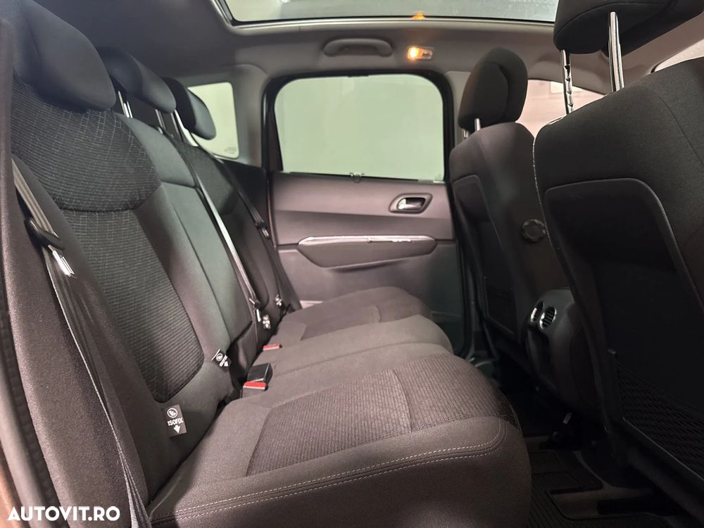 Peugeot 3008 - 13