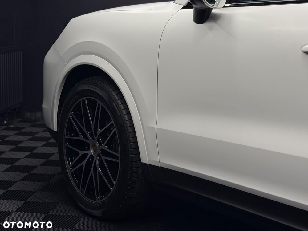 Porsche Cayenne Standard - 10