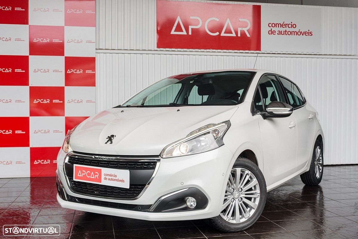 Peugeot 208 1.2 PureTech Allure - 1