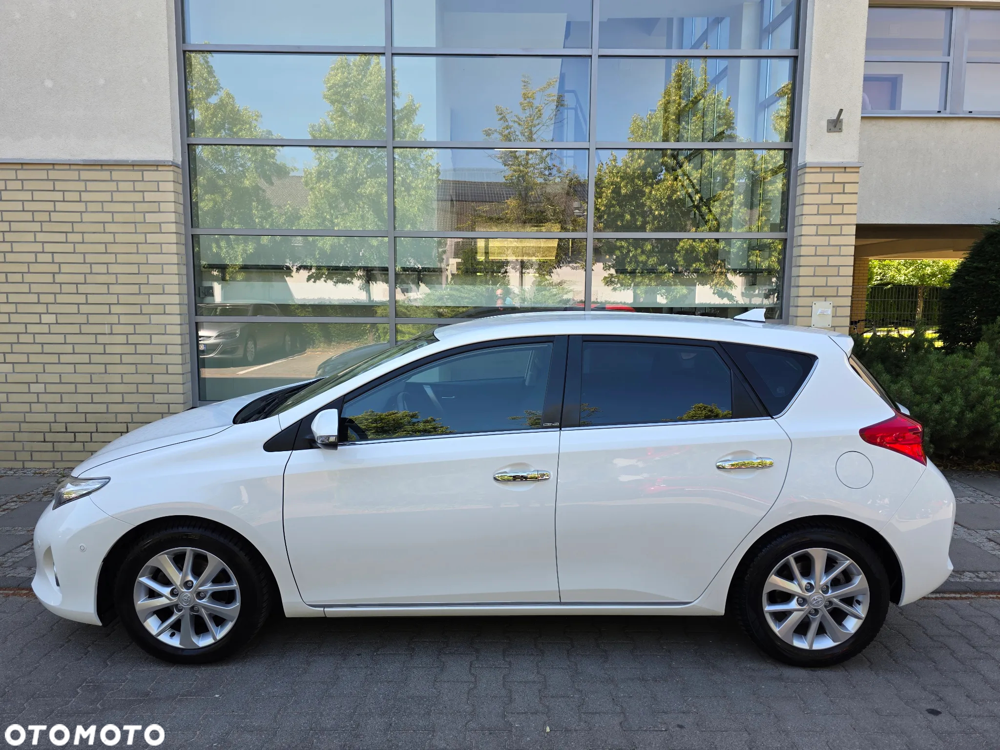 Toyota Auris 1.6 Valvematic START Edition - 4