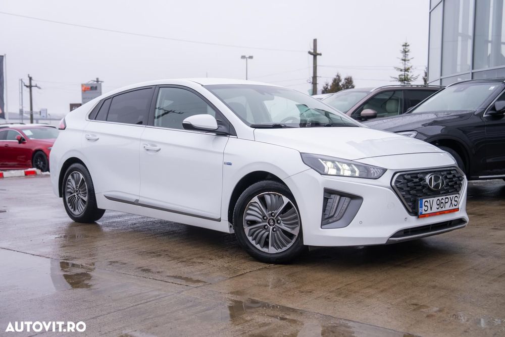 Hyundai IONIQ 1.6 GDI Premium - 25
