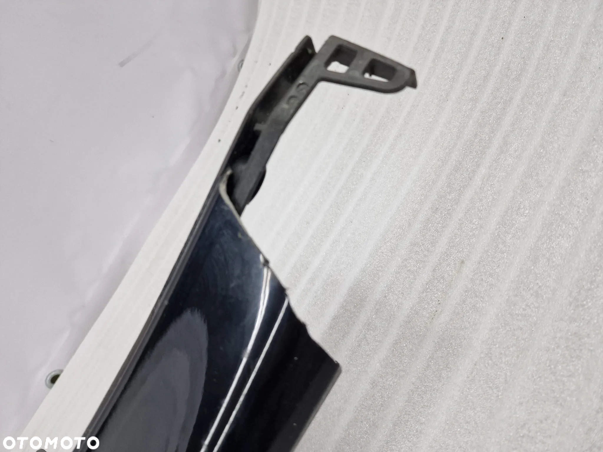 PORSCHE PANAMERA 970 PRAWA LISTWA PROGOWA / NAKŁADKA PROGU, NR AUKCJI PR272 - 13
