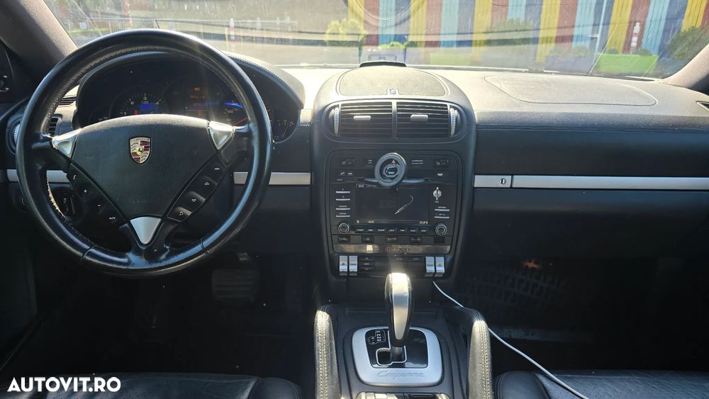 Porsche Cayenne Tiptronic S - 8