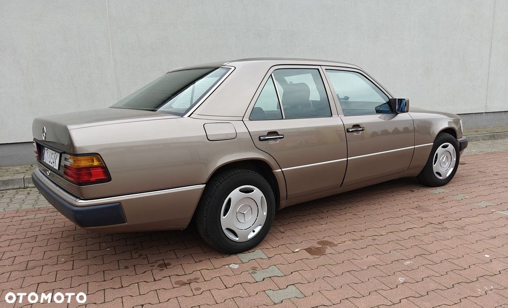 Mercedes-Benz W124 (1984-1993) - 7