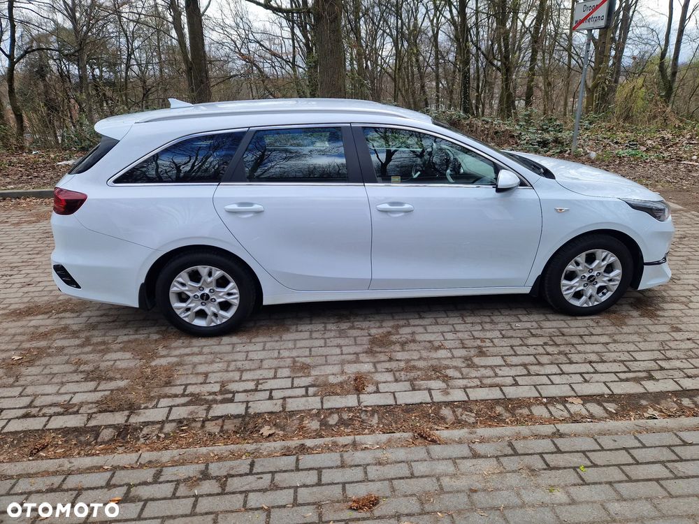Kia Ceed 1.5 T-GDI M - 2