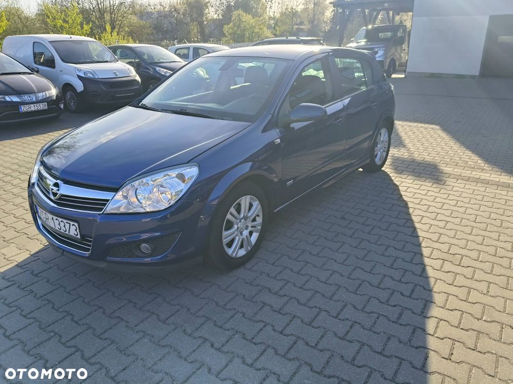 Opel Astra 1.8 Essentia - 8