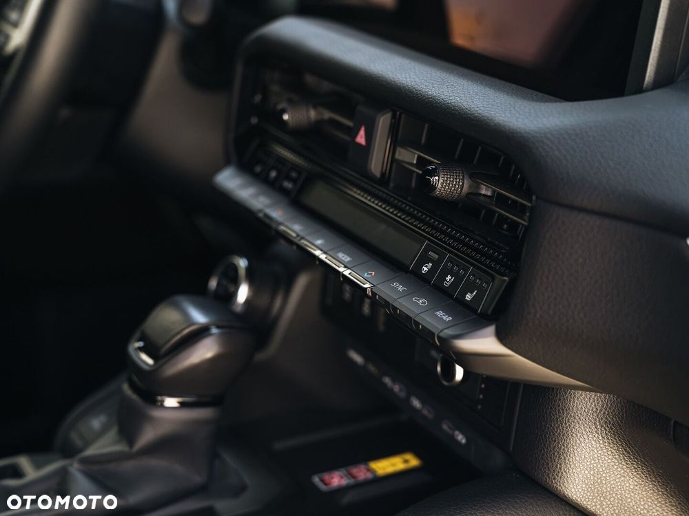 Toyota Land Cruiser LC 2.8 D-4D Executive - 32