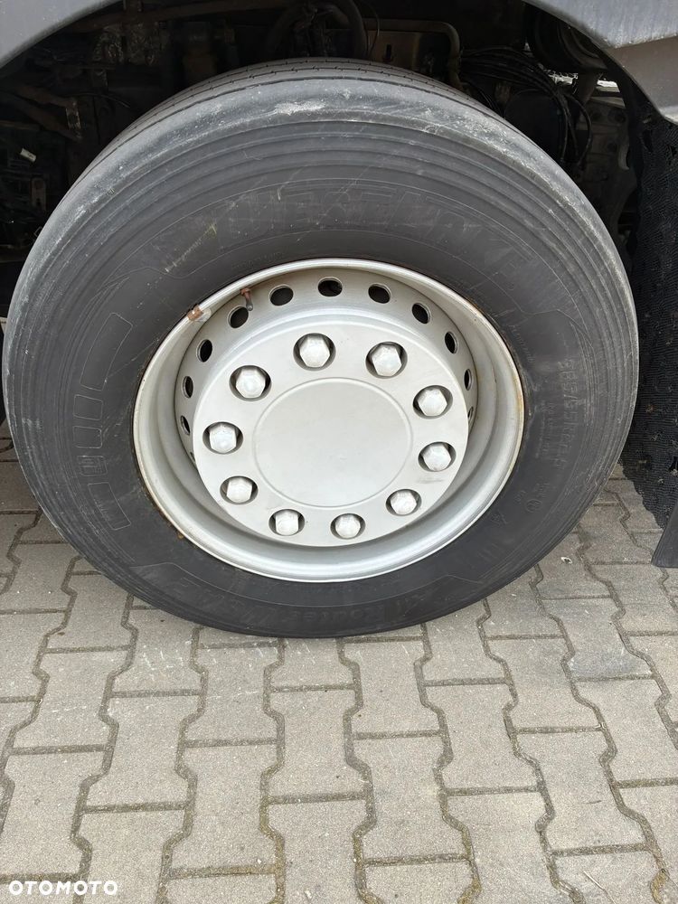 Renault T480 X_LOW - 15