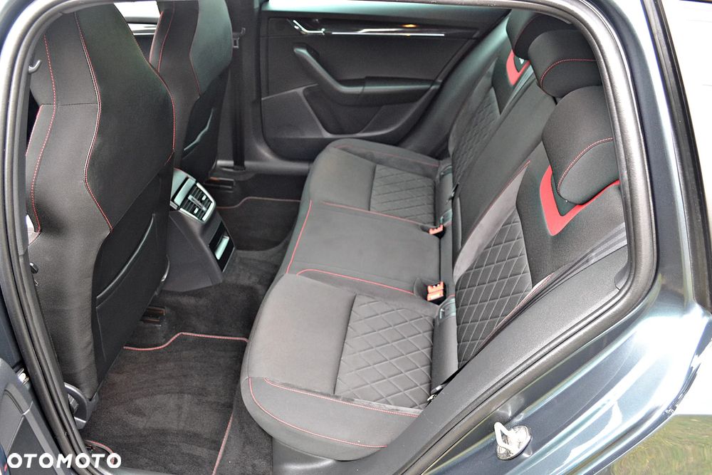 Skoda Octavia 2.0 TSI RS 245 - 28