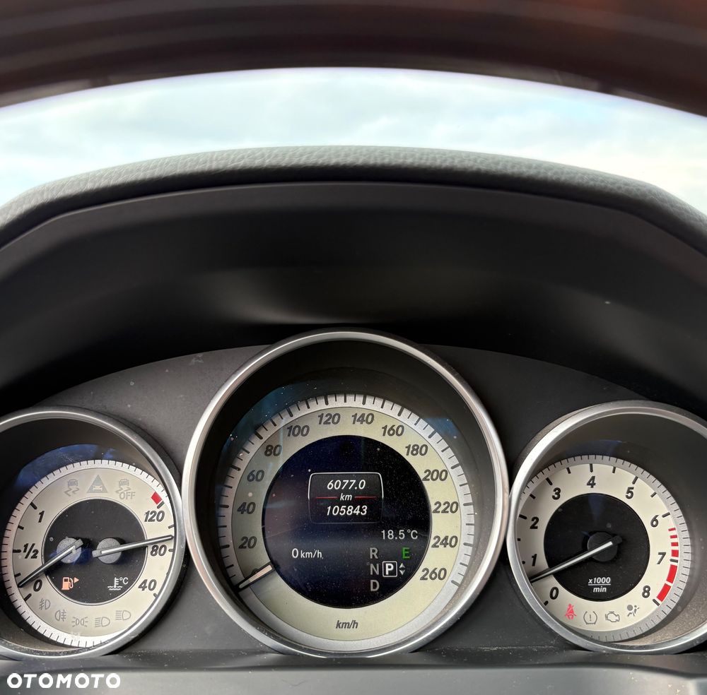 Mercedes-Benz Klasa E 400 - 15