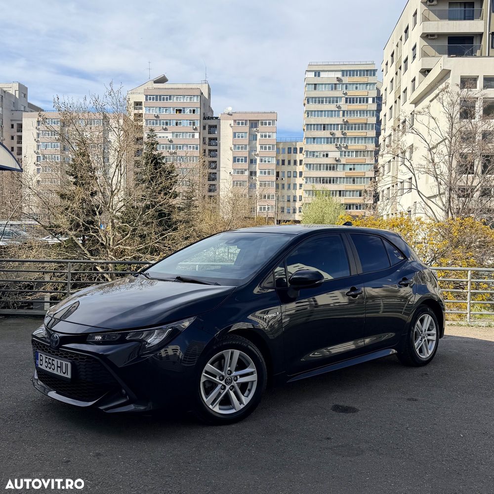 Toyota Corolla 1.8 HSD Business - 11