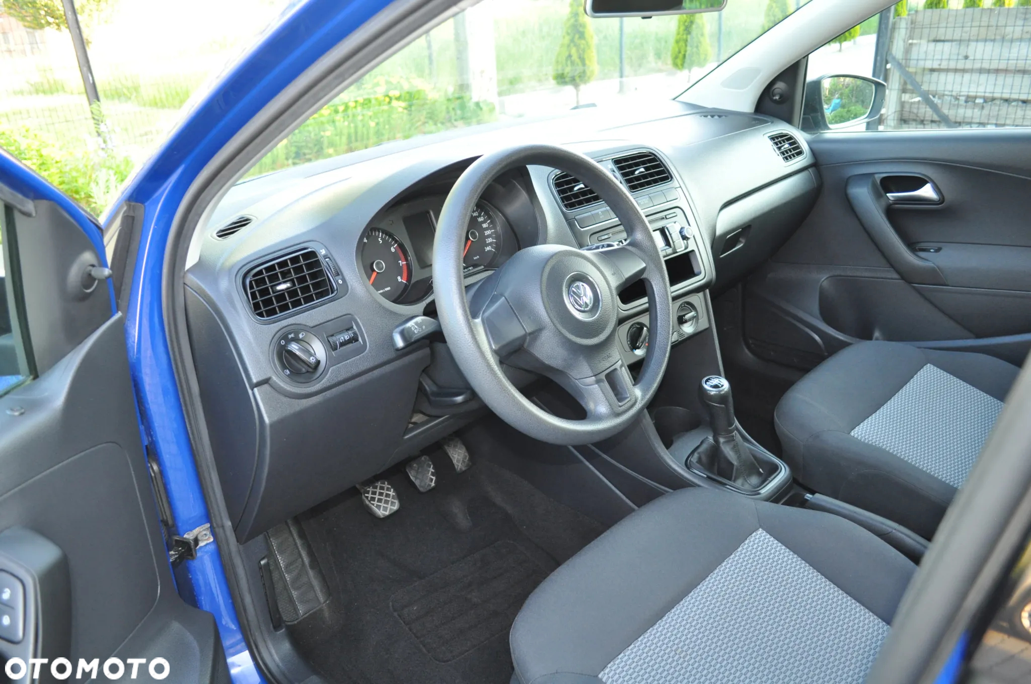 Volkswagen Polo - 8