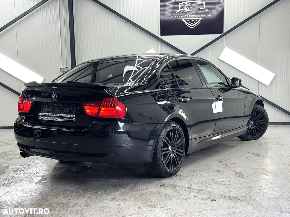 BMW Seria 3 320d DPF Aut. Edition Sport - 14